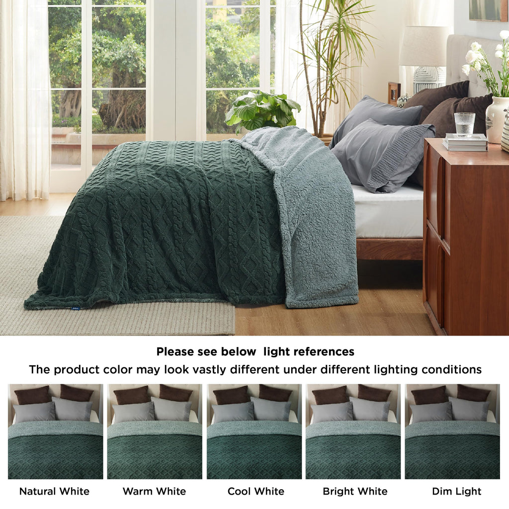 Bedsure Gentlesoft Sherpa King Size Blanket for Bed- Fleece Fluffy & Cozy Cable Jacquard Tufted for Women Gift, Thick and Warm Christmas Blanket for Winter, Dark Green, 108x90 Inches