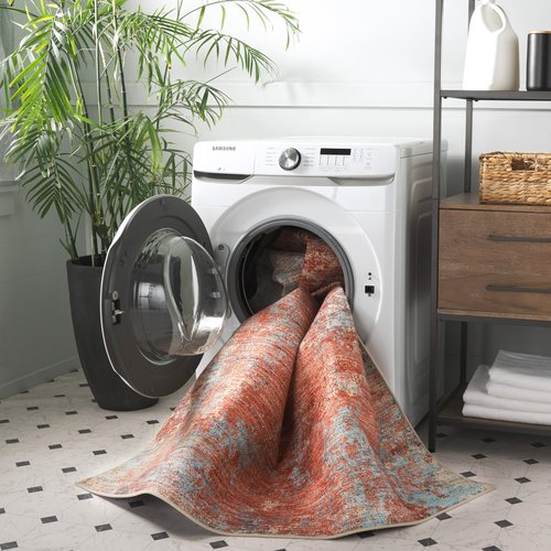 SAFAVIEH Washable Rug Tacoma Collection - 5' x 8', Red & Aqua, Slip Resistant & Easy to Clean, Ideal for Living Room, Bedroom, Home Office, Dining Space (TAC943P)