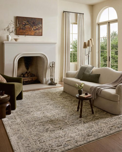 Loloi Clarisse Collection CLS-08 Olive/Ivory 2'-0" x 3'-0" Fringe Accent Rug