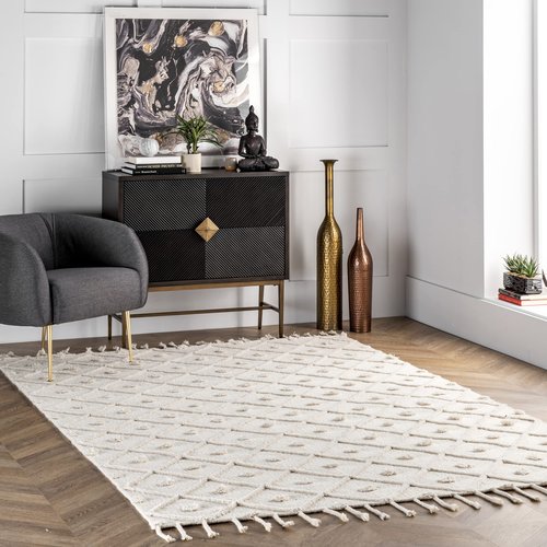 nuLOOM Jinny Moroccan Wool Tasseled Area Rug, 4' x 6', Ivory, Rectangular, 0.25" Thick