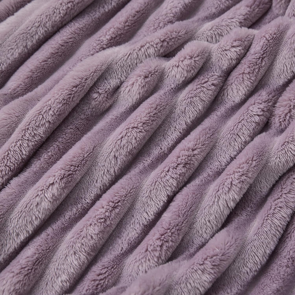 Bedsure GentleSoft Full Blanket - Cozy Light Purple Throw for Women | Soft & Stylish 84x90 Inches