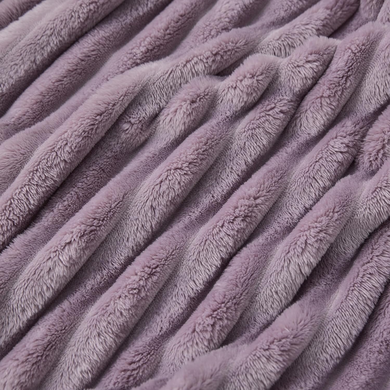 Bedsure GentleSoft Full Blanket - Cozy Light Purple Throw for Women | Soft & Stylish 84x90 Inches