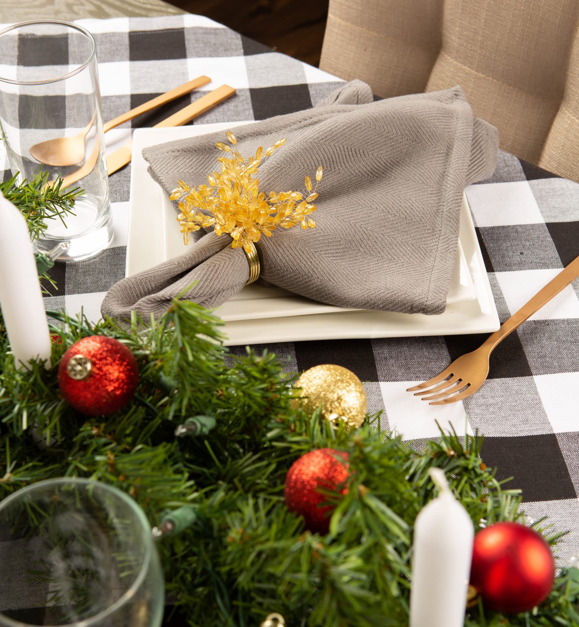 DII Buffalo Check Collection, Classic Farmhouse Tablecloth, Tablecloth, 60x84, Black & White