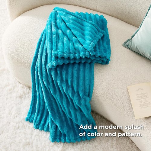 Bedsure GentleSoft Twin Blanket - Cozy Teal Throw for Women | Soft & Large 66x90 Inches