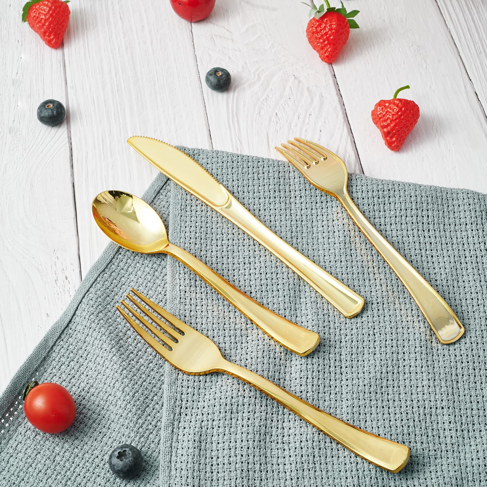 FOCUSLINE 75 Pack Gold Plastic Silverware Disposable Cutlery Set - 25 Forks Knives Spoons - Disposable Flatware Heavy Duty Plastic Utensils Set for Catering, Parties, Dinners, Weddings