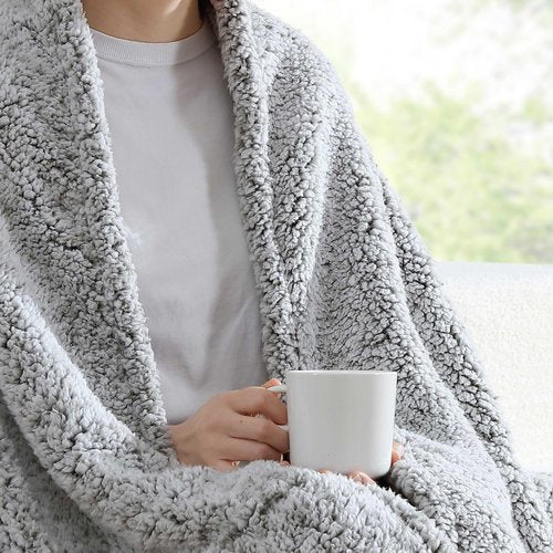 Eddie Bauer - Full Size Heated Blanket, Ultra-Soft Rib Plush Bedding with Solid Sherpa Reverse, Throw Blanket with 10 Heat Settings & Auto Shut-Off (Lookout Mountain Grey)