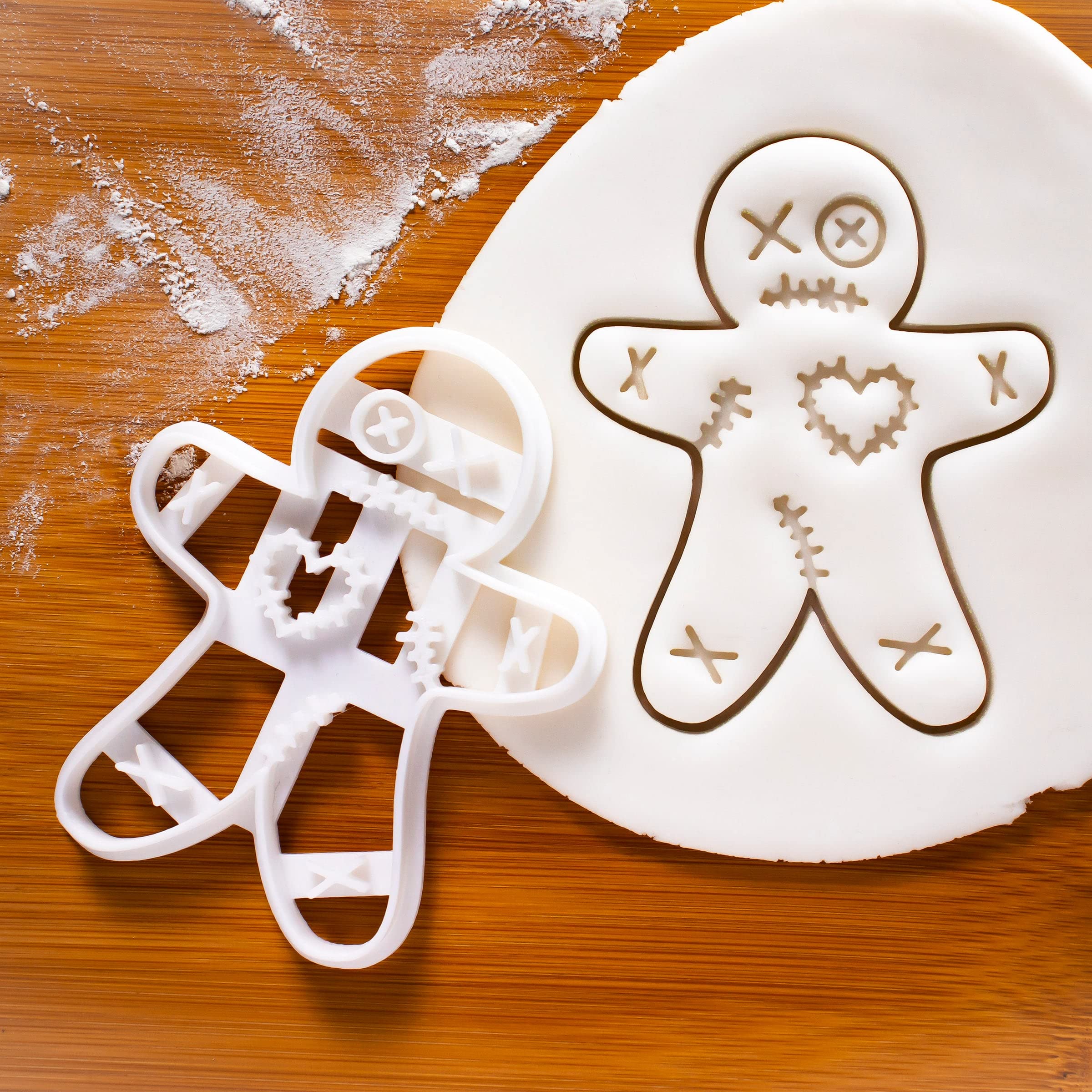 Set of 4 Gingerbread Man cookie cutters (Designs: VooDoo, Happy, Vitruvian and Zombie), 4 pieces - Bakerlogy
