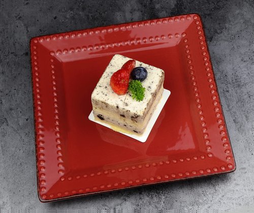 16 Piece Square Beaded Stoneware Dinnerware Set by Lorren Home Trends, Red