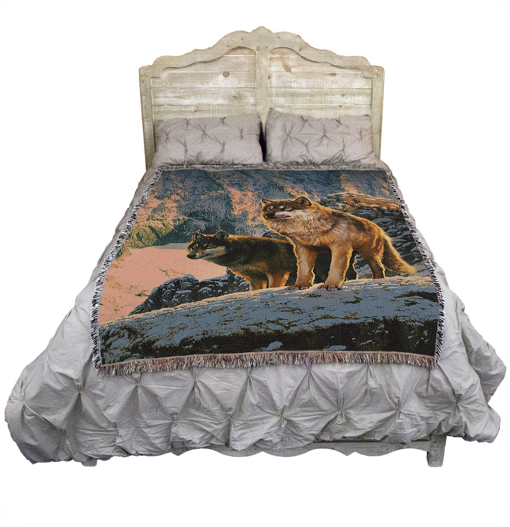 Pure Country Weavers Wolf Couple in Sunset Blanket by Vincent HIE - Gift Tapestry Throw Woven from Cotton - Made in the USA (72x54)
