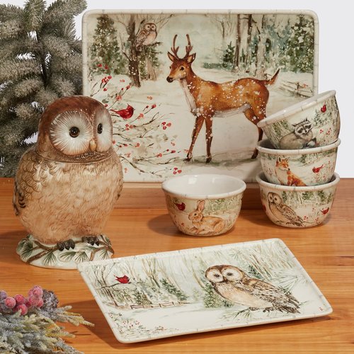 Winter’s Walk Set of 4 Ceramic Mugs – Enjoy hot cocoa, tea, or coffee in these delightful 16oz mugs adorned with foxes, owls, and raccoons, adding a touch of winter wonder to your mornings