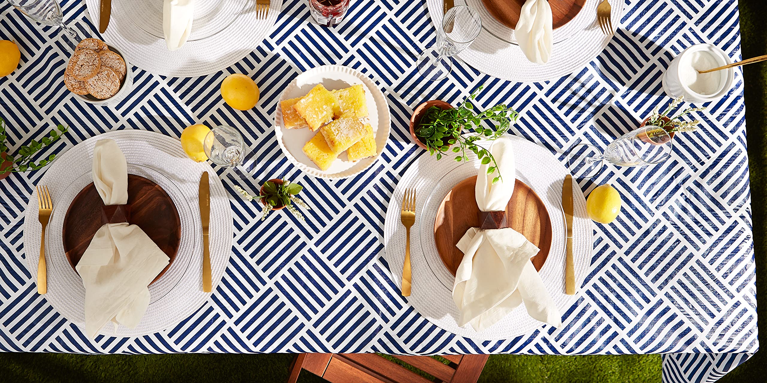 DII Indoor/Outdoor Vinyl Tabletop Collection Grid Pattern, Flannel Backed Tablecloth, Rectangle, 60x102, Navy