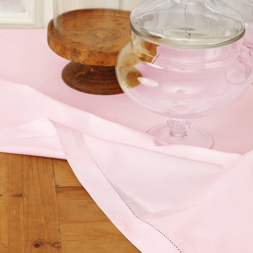 Solino Home Pink Tablecloth 58 x 84 Inch - Cotton Linen Hemstitch Rectangular Tablecloth - Machine Washable Table Cloth for Mothers Day, Spring, Summer