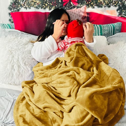 Bedsure GentleSoft Fleece Throw Blanket - XL Yellow 300GSM Plush Cozy Blanket for Bed, Sofa & Travel | 50x70 Inches