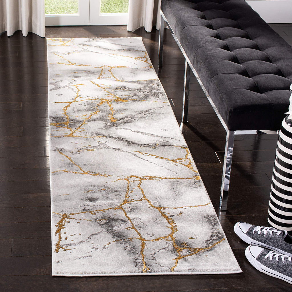 SAFAVIEH Craft Collection Runner Rug - 2'3" x 6', Grey & Gold, Modern Abstract Design, Non-Shedding & Easy Care, Ideal for High Traffic Areas in Living Room, Bedroom (CFT877F)
