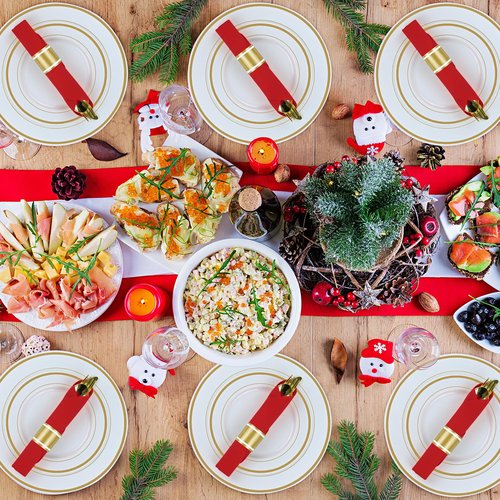 Pre Rolled Gold Plastic Silverware with Red Napkins, 100Pack Red Wrapped Cutlery with Napkin, Heavy Duty Prerolled Plastic Silverware, Rolled Cutlery with Christmas Napkins for Holiday