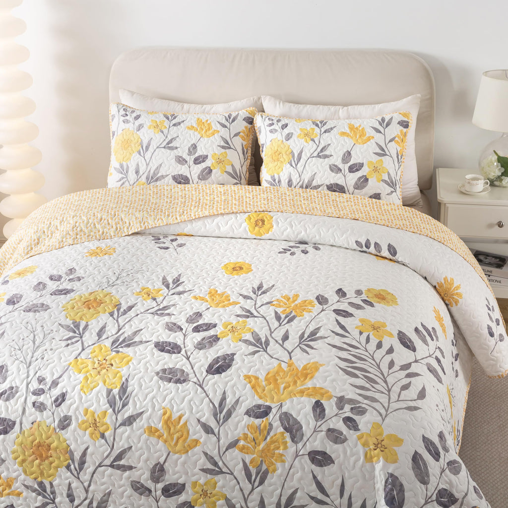 Soul & Lane May Flowers Gray and Yellow Quilt Set - Twin Size with 1 Sham, Summer Lightweight Floral Quilted Bedspread, Nature-Inspired Bedding with Flower and Botanical Pattern
