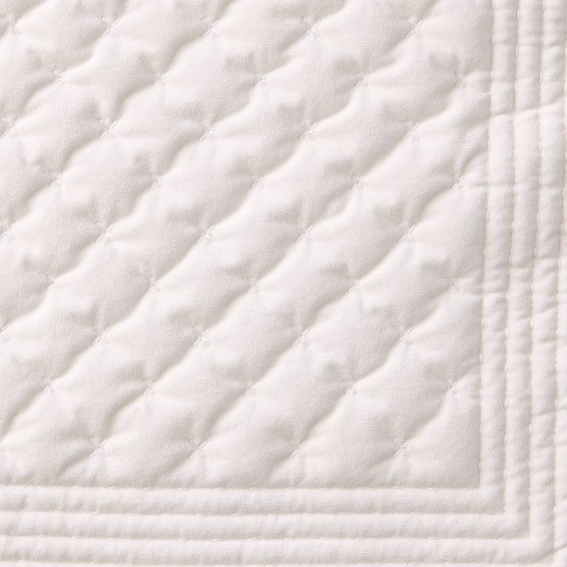 Better Homes & Gardens Vanilla Dream Tufted Velvet Quilt King Ivory