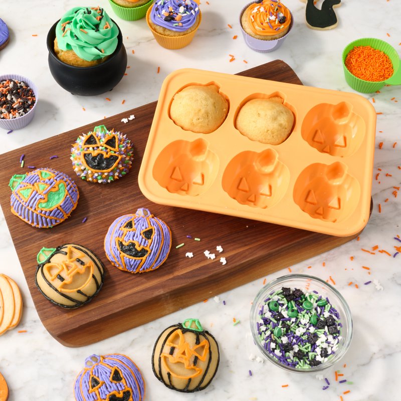 Silicone Jack-O'-Lantern Cakelet Pan 6 Cavities Halloween Bakeware