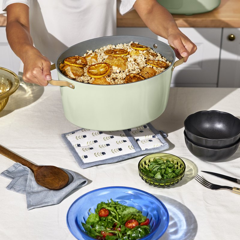 8 Qt Multi-Cooker with Bamboo Steamer Insert - Sage Green
