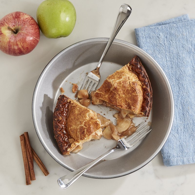 Non-Stick 9-Inch Aluminum Pie Pan - Cuisinart Chef's Classic