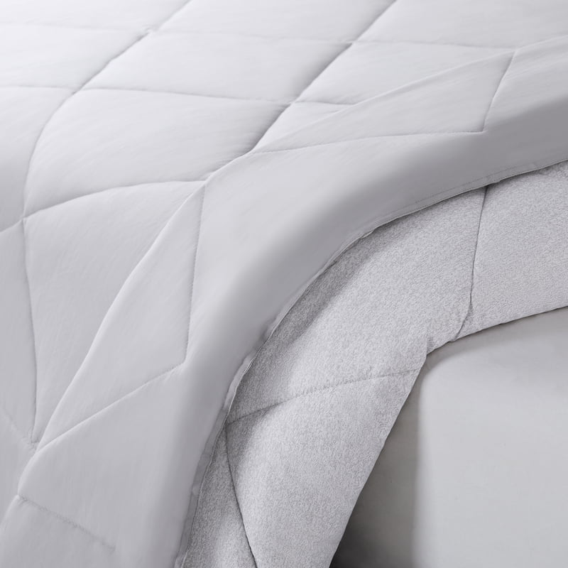 Queen Cooling Bed Set - Supersoft Reversible Comforter & Solid Sheet, Micro Chip Grey