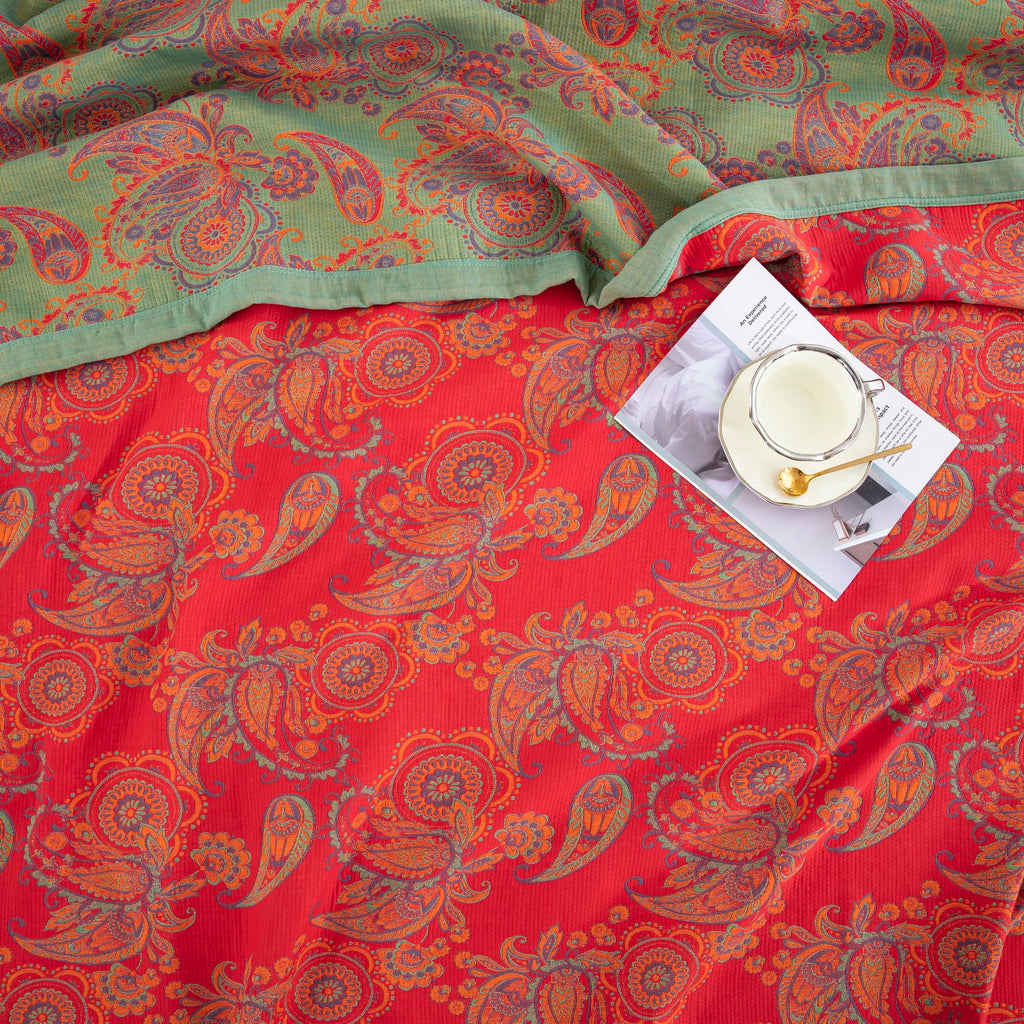Purefair 100% Cotton Muslin Blanket Jacquard Red Paisley Quilt, Super Soft 3 Layers Gauzy Breathable Reversible Lightweight Bed Cover Bedspread Coverlet for All Seasons, Twin(59"x94"), No Pillow Sham