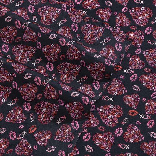 Betsey Johnson - Twin Bed Sheets, Bedding Set with Matching Sham, Fully Elasticized, Fade & Wrinkle Resistant, Dorm Essentials (Lipstick Betsey Pink)