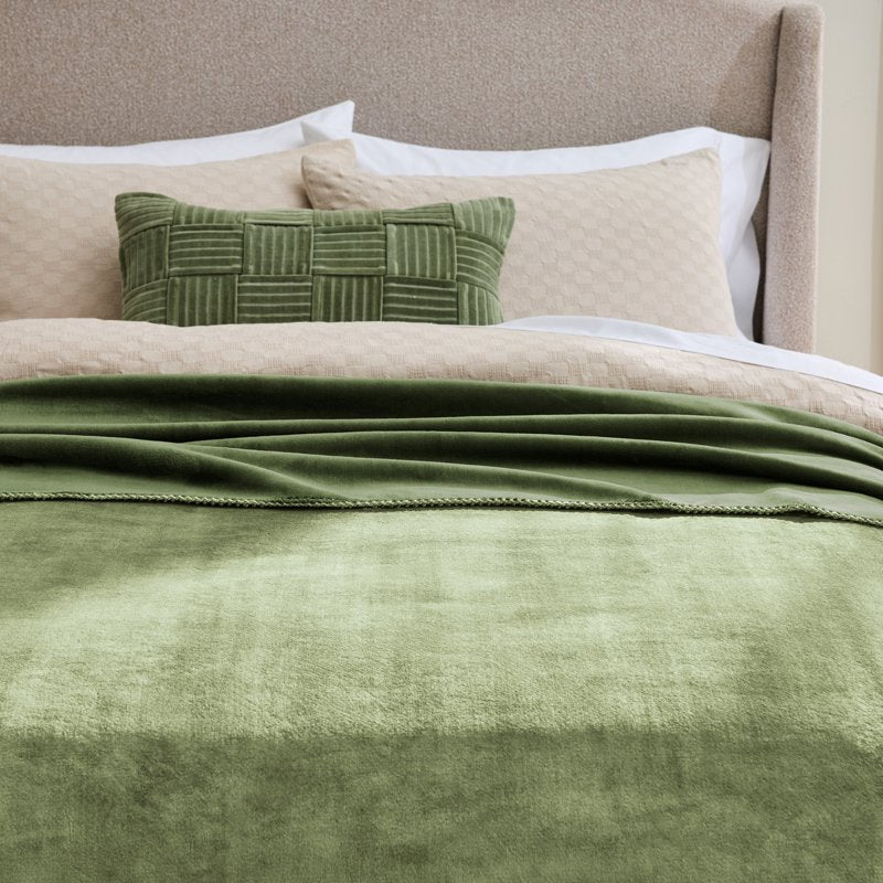 King Size Plush Bed Blanket - Reversible Bonded Soft Throw for Bedroom - Green