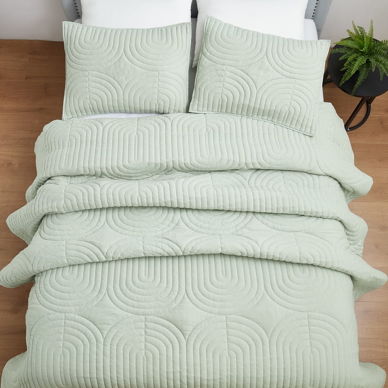 Green Sage Full/Queen Jersey Quilt by Drew Barrymore - Modern Geometric Design