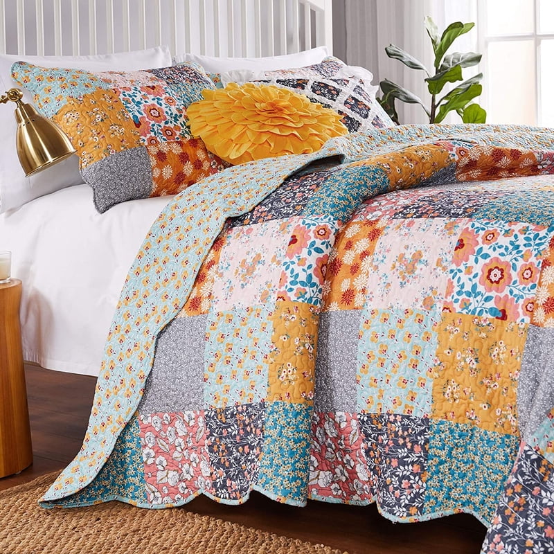 Reversible Quilt Set Twin - Calico Patchwork Bedding with Flannel Accents