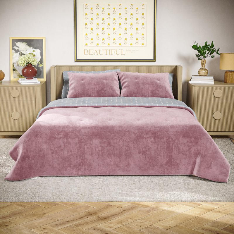 Beautiful Signature Floral Woodrose Pink Velvet Reversible King Quilt - Elegant Bedroom Decor