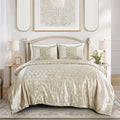 King Size Lightweigt Velvet Bedspread Set with Metallic Print – Breathable & Stylish