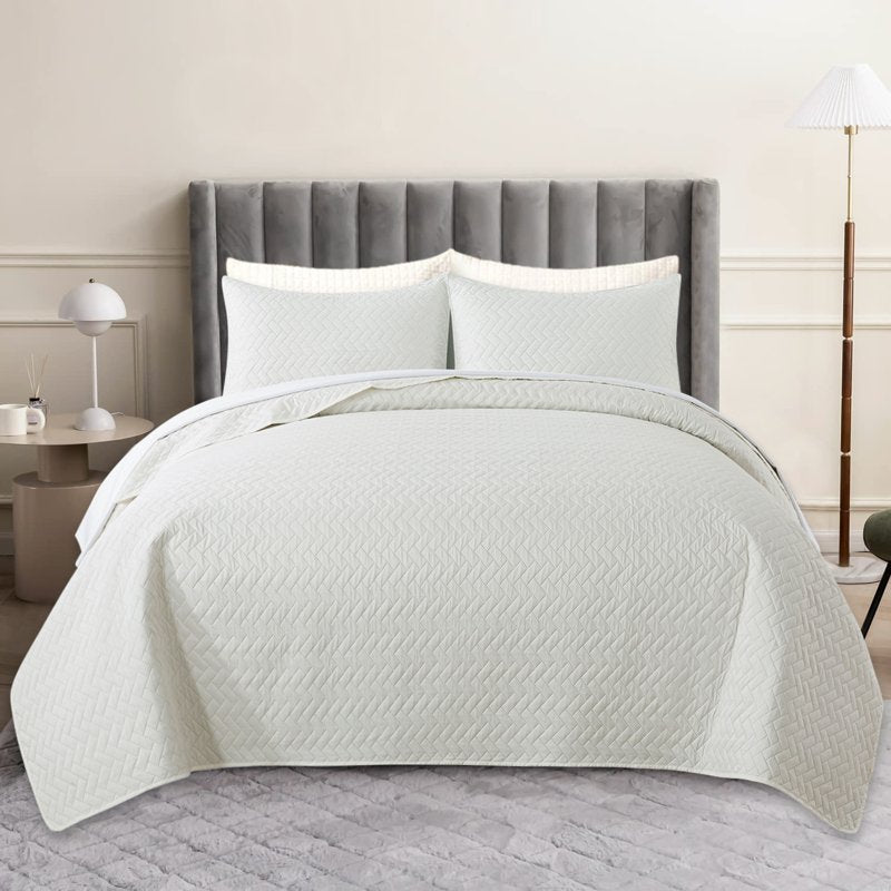 Queen Size Lightweight Quilt Set - Soft Microfiber Bedding Coverlet with 2 Shams, White