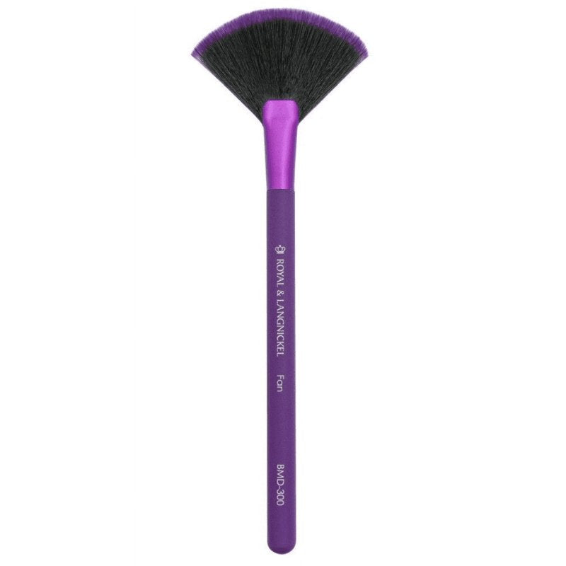Fan Makeup Brush for Highlighter and Eyeshadow Fallout Removal