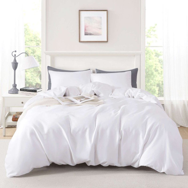 Full/Queen Duvet Cover Set - All-Season White 3-Piece Bedding