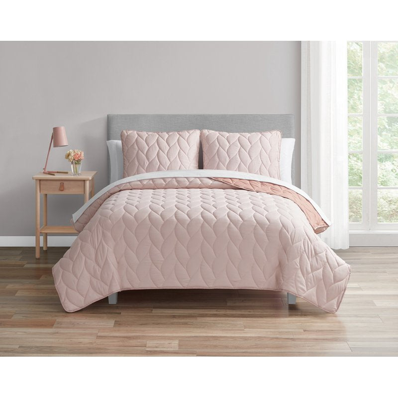 King Reversible Quilt Set with White Sheets - Soft Pink Bedding
