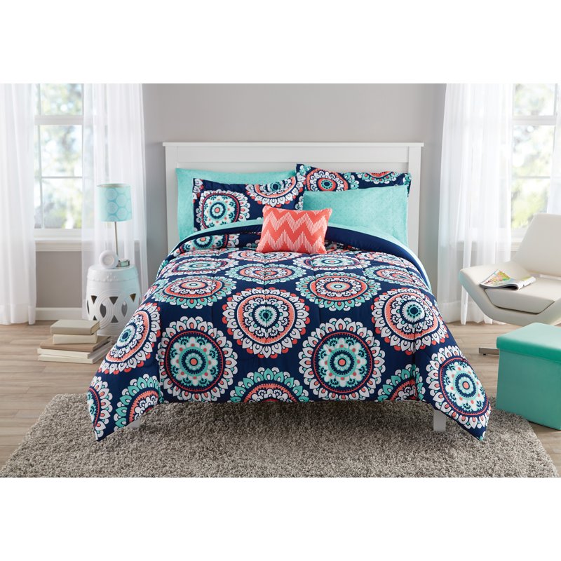 King Medallion Bed in a Bag Comforter Set with Sheets - Blue