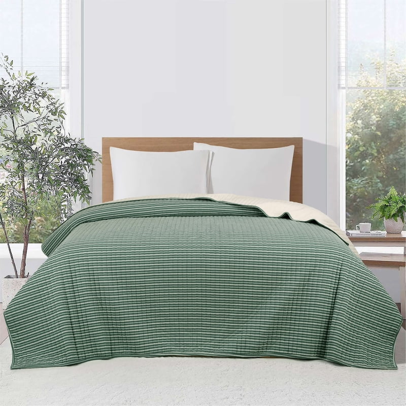 Cotton-Rich Jersey Quilt King Reversible Green Stripe Bedding