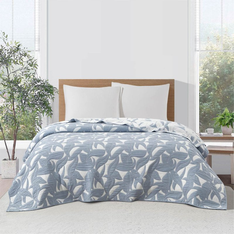 King Reversible Quilt Light Blue Leaf Stitching - Lightweight Bedding