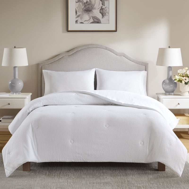 Full/Queen Reversible Down Alternative Comforter - All-Season White Seersucker