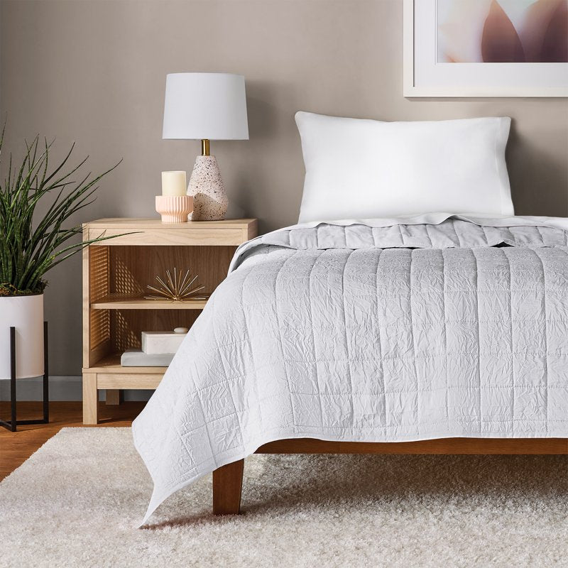 Twin/XL Crinkle Quilt - White Microfiber Bedding, Lightweight & Machine Washable