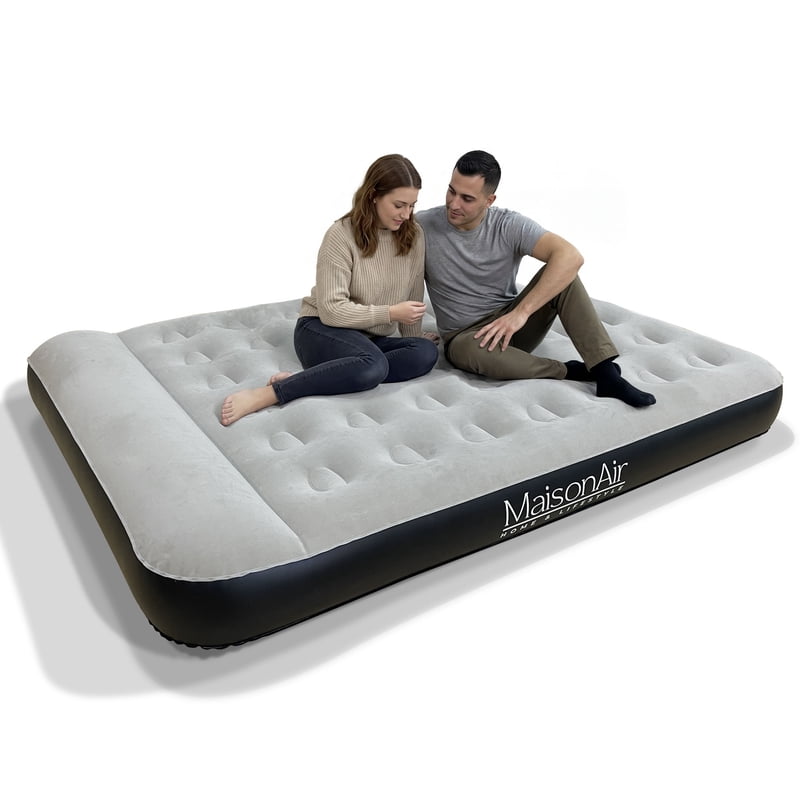 Queen Air Mattress with Built-In Pillow and Rechargeable Pump - Waterproof & Puncture-Resistant