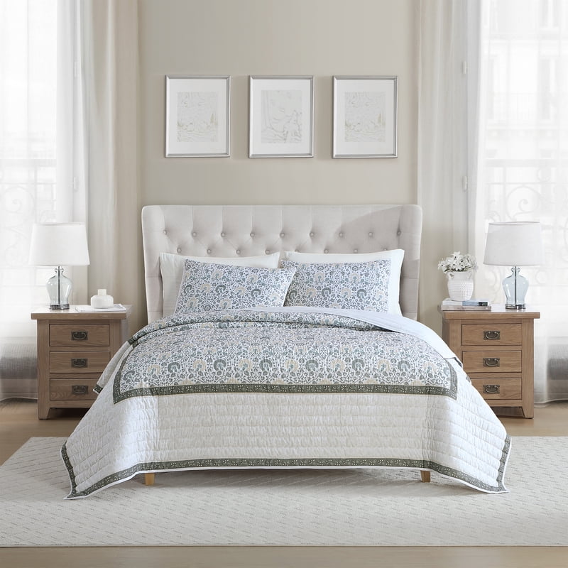 King Quilt Set with Jacobean Floral & Border - Sage, All-Season, 3-Piece