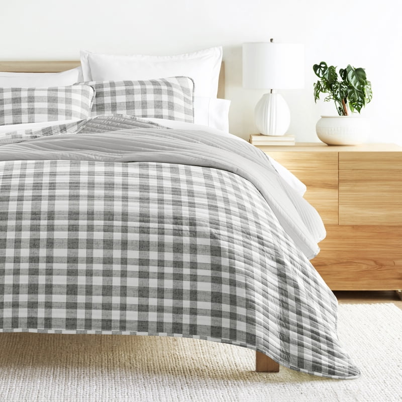 King Watercolor Plaid Reversible Quilt Set - Gray & Soft Microfiber