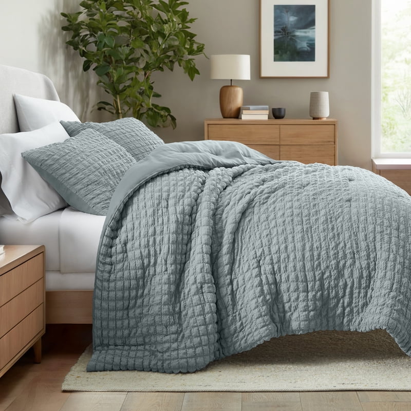 King Seersucker Textured Comforter Set - Light Blue All-Season Down-Alternative Bedding