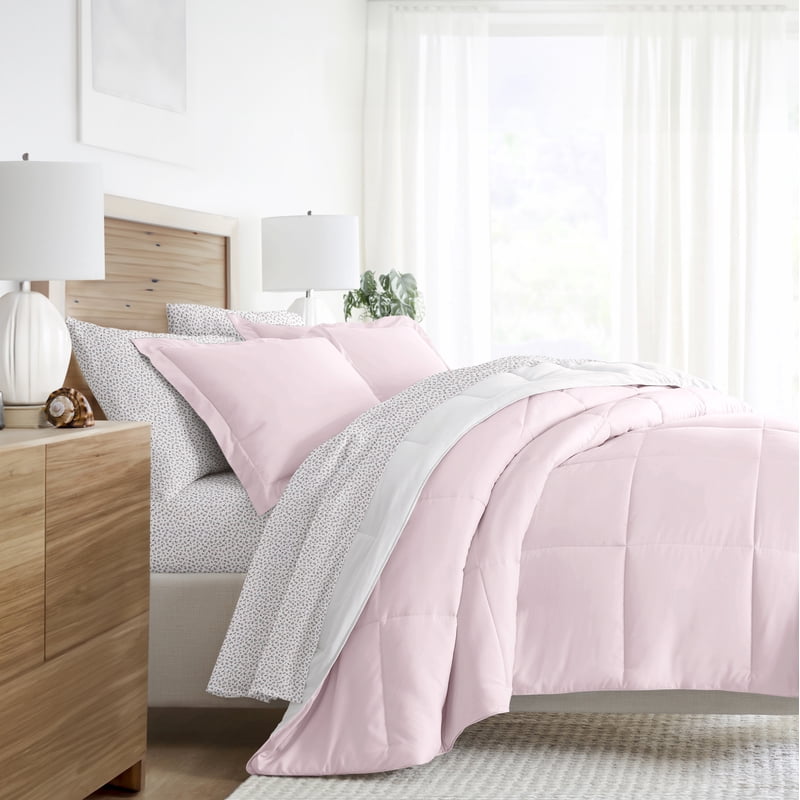 King Ditsy Floral Blush Reversible Comforter & Patterned Sheet Bedding Set