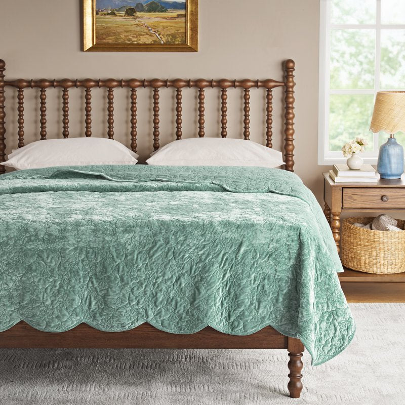 The Pioneer Woman Eloise Floral Velvet Quilt - King, Green River
