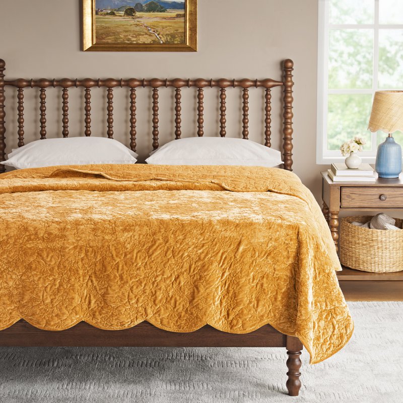 The Pioneer Woman Eloise Floral Velvet Quilt Full/Queen Amber Yellow - Reversible Bed Coverlet