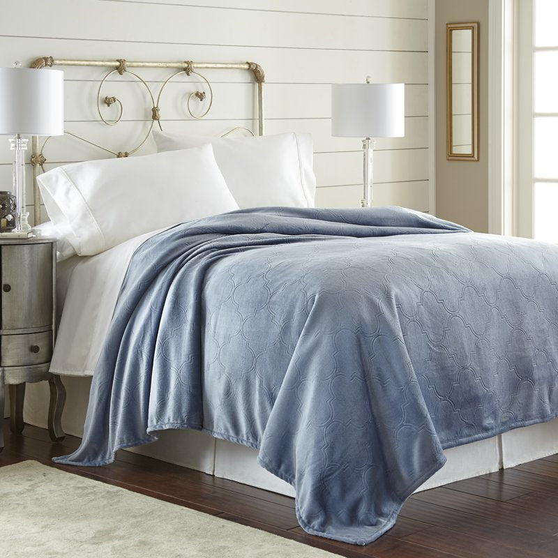King Blue Summer Ogee Velvet Plush Blanket - Hot-Pressed Luxury Bedding