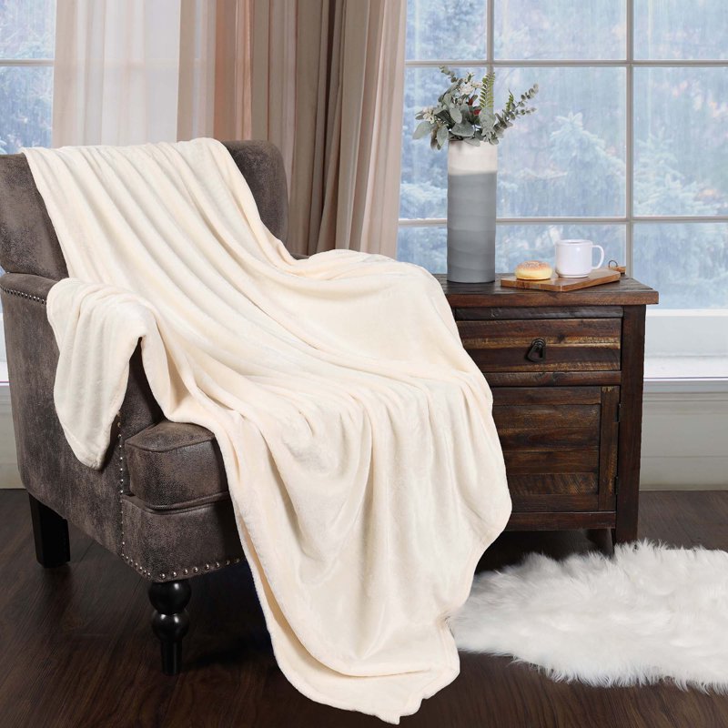 Solid Ivory Fleece Plush Blanket - Soft Microfiber Throw for Home Decor